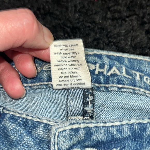 Blue Jeans - Picture 4 of 8